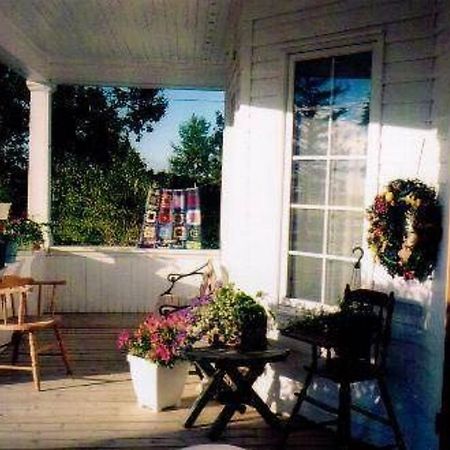 Sproule Heritage Bed & Breakfast 斯特拉斯莫尔 外观 照片